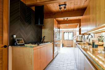 Enlarge photo 25