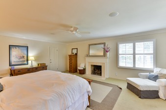 Enlarge photo 37