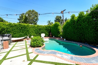Enlarge photo 52
