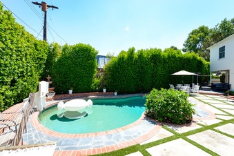 Enlarge photo 53