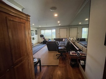 Enlarge photo 40