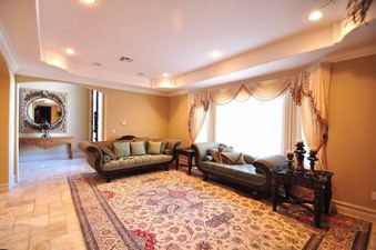Enlarge photo 17
