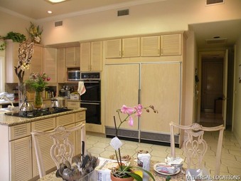 Tarzana2
