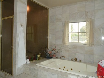 Enlarge photo 82