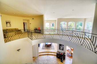 Enlarge photo 16