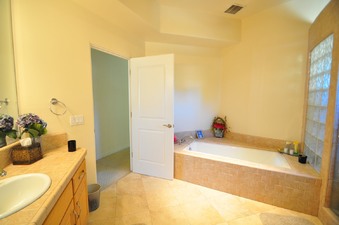Enlarge photo 59