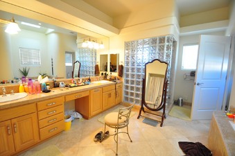 Enlarge photo 80
