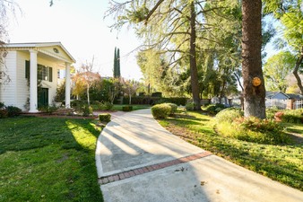 Enlarge photo 21
