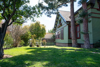 Enlarge photo 33