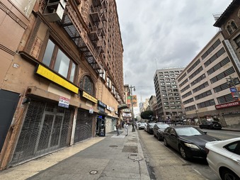 Enlarge photo 18
