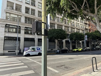 Enlarge photo 15