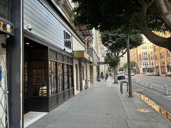 Enlarge photo 4