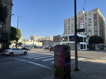 Enlarge photo 9