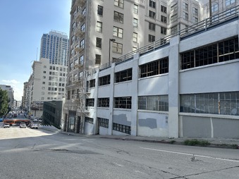 Enlarge photo 11