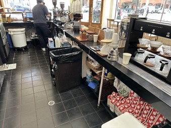 Enlarge photo 23