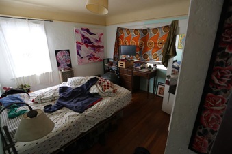Enlarge photo 128