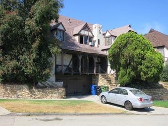 3435 Rowena Ave