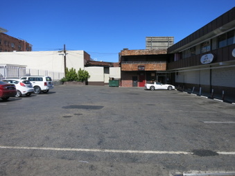 Enlarge photo 11