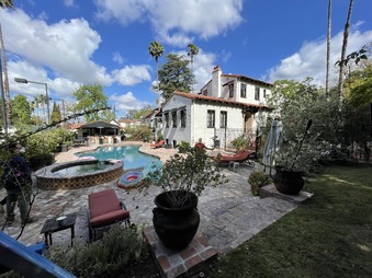 Enlarge photo 33