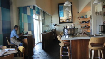 Enlarge photo 22