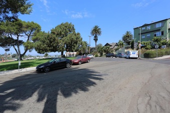Enlarge photo 10