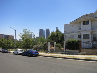 Enlarge photo 11