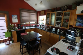 Enlarge photo 12