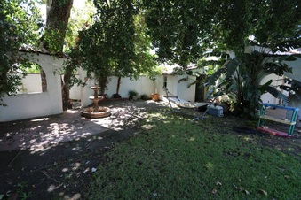 Enlarge photo 47