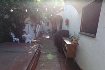 Enlarge photo 35