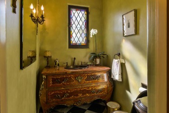 Enlarge photo 22