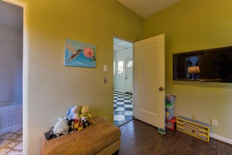 Enlarge photo 35