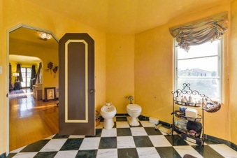 Enlarge photo 58