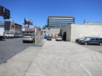 Enlarge photo 14