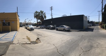 Burbank Blvd @ Craner Ave