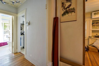 Enlarge photo 24