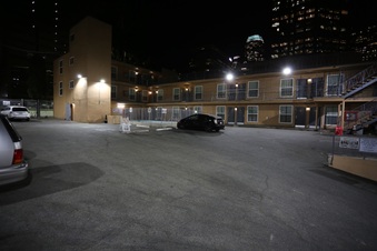 Enlarge photo 19