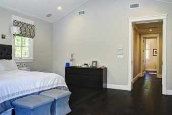 Enlarge photo 52