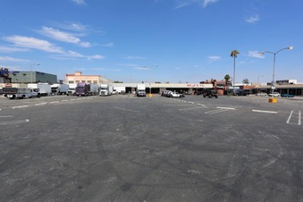 Valley Plaza - Parking Lots
