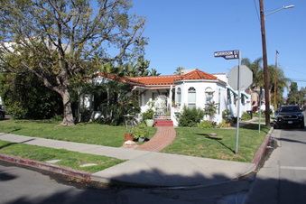 10903 Morrison (NOHO)
