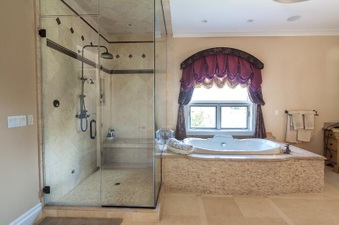 Enlarge photo 44