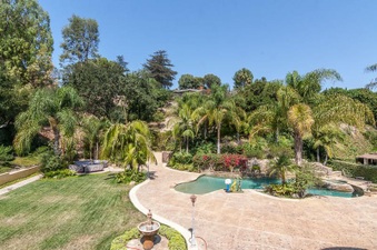 Enlarge photo 53