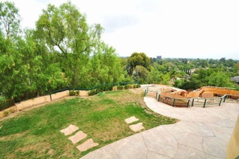 Enlarge photo 70