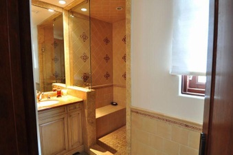 Enlarge photo 73