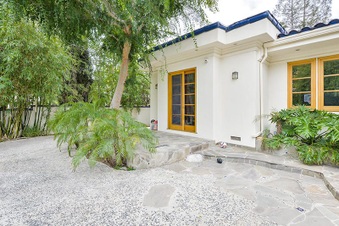 Enlarge photo 4