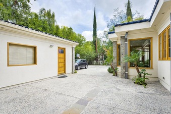 Enlarge photo 5