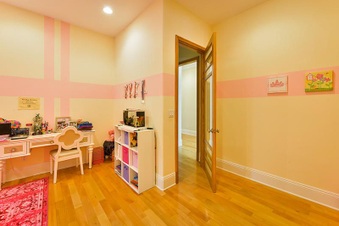 Enlarge photo 43