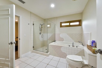 Enlarge photo 112