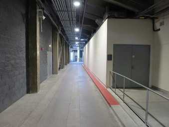 Enlarge photo 63