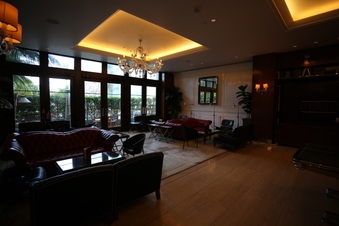 Enlarge photo 11