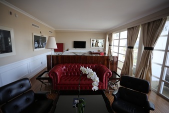 Enlarge photo 49